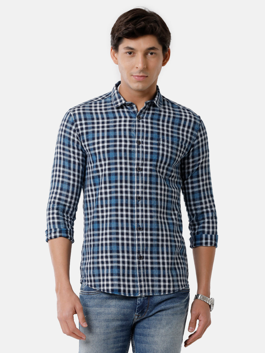 Men Checked Slim Fit Casual Shirt