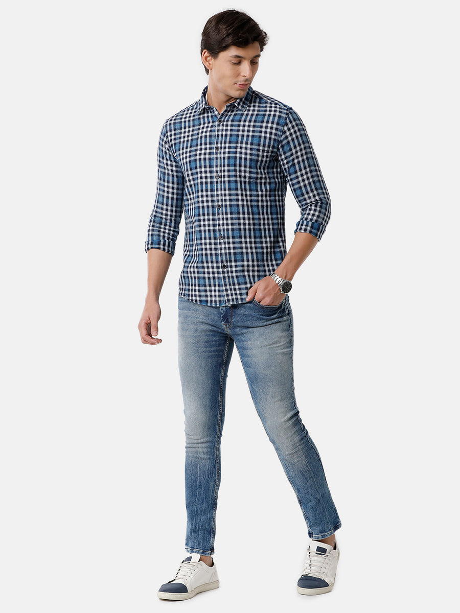 Men Checked Slim Fit Casual Shirt