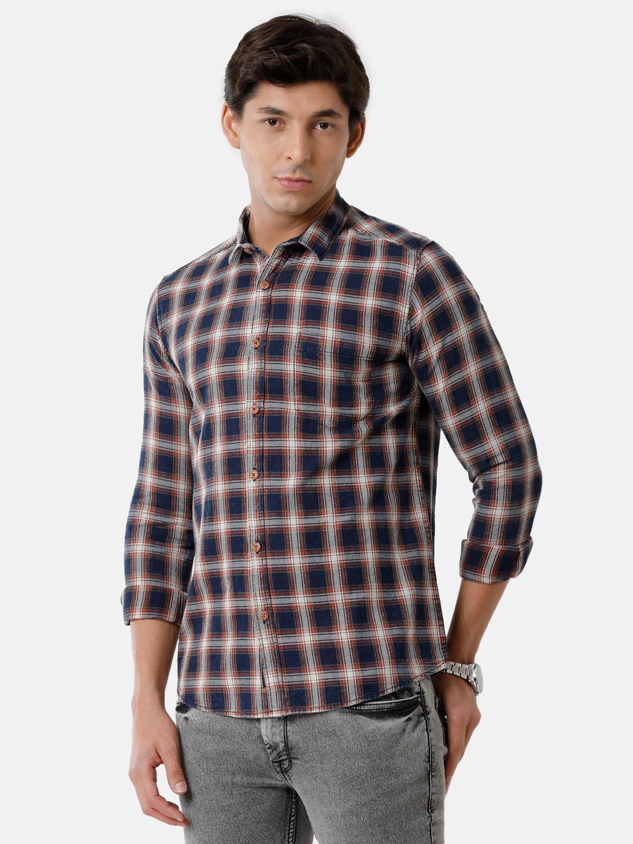 Men Checked Slim Fit Casual Shirt