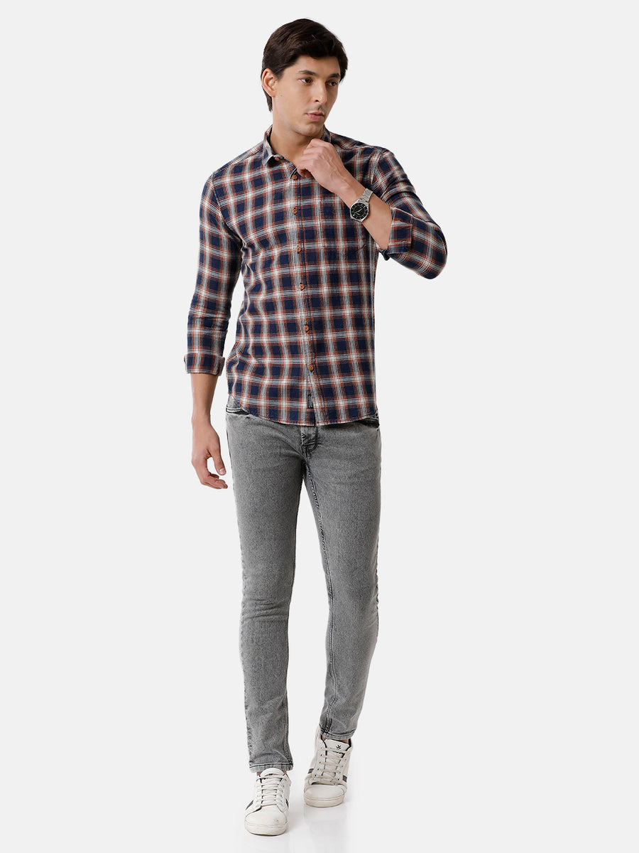 Men Checked Slim Fit Casual Shirt