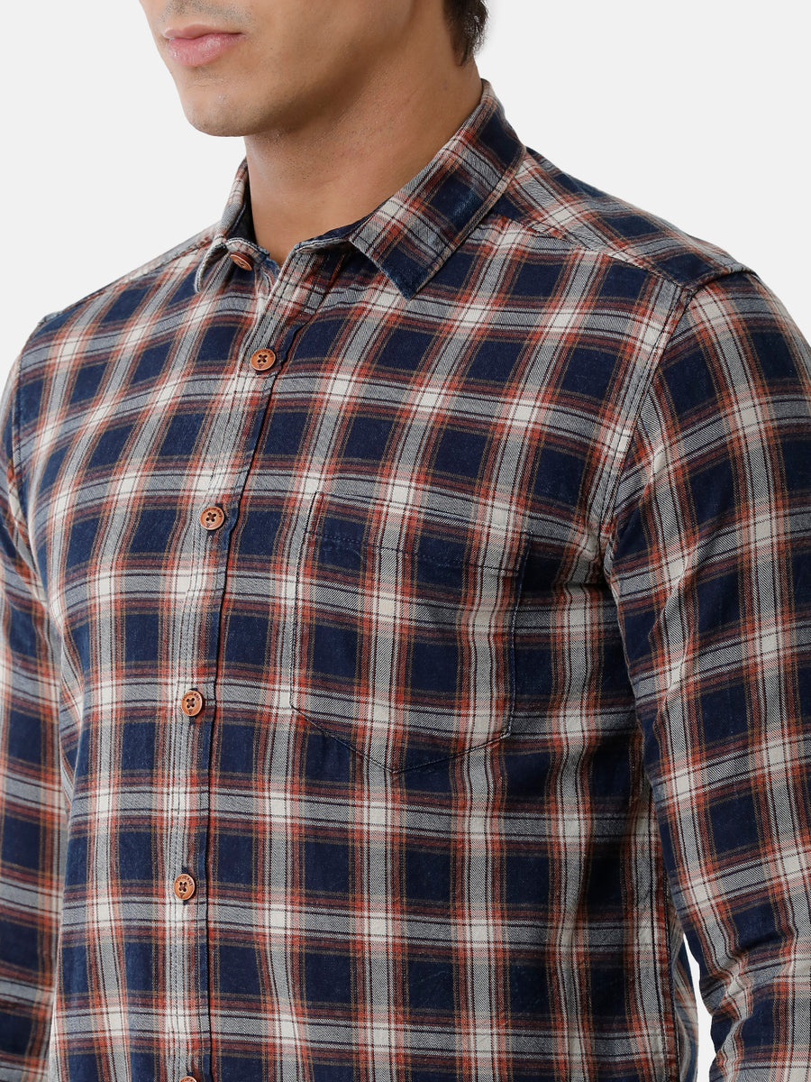 Men Checked Slim Fit Casual Shirt