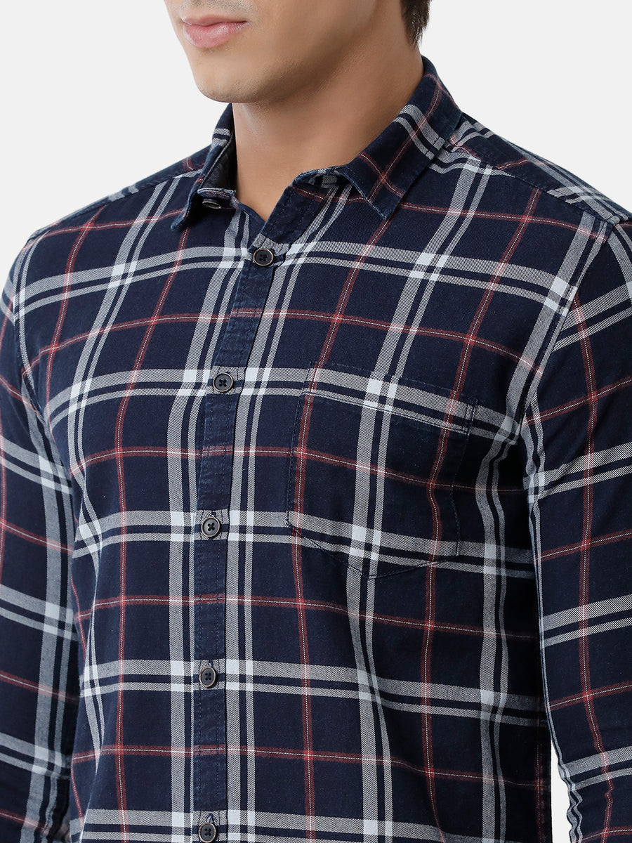 Men Checked Slim Fit Casual Shirt