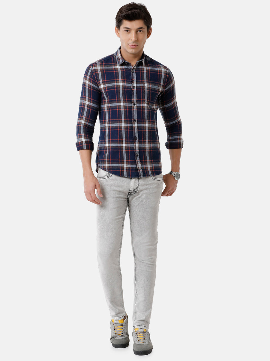 Men Checked Slim Fit Casual Shirt