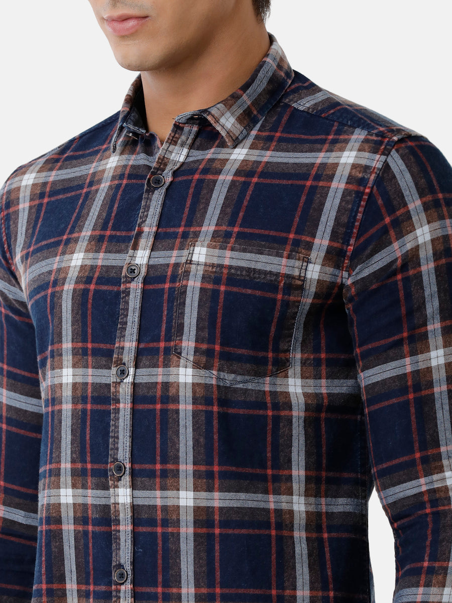 Men Checked Slim Fit Casual Shirt