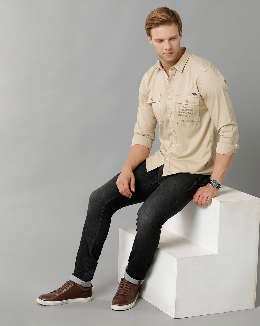 Men Solid Slim Fit Casual Shirt