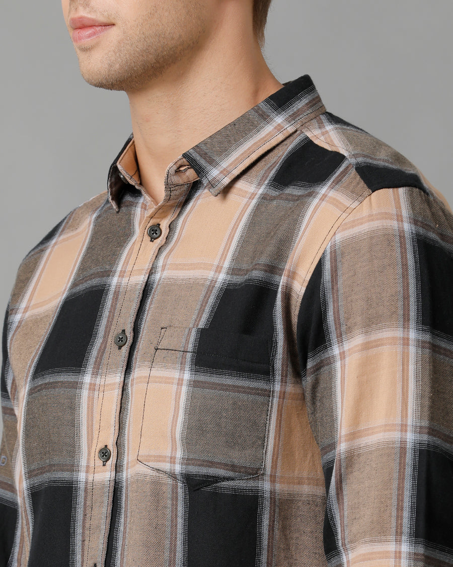 Men Checks Slim Fit Casual Shirt