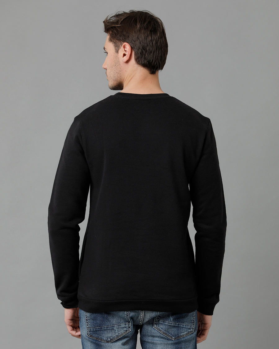 Men Solid Regular Fit Casual Sweatshirt