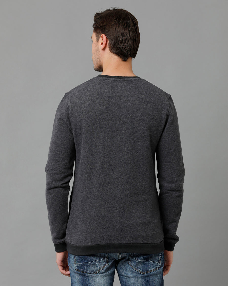 Men Solid Regular Fit Casual Sweatshirt