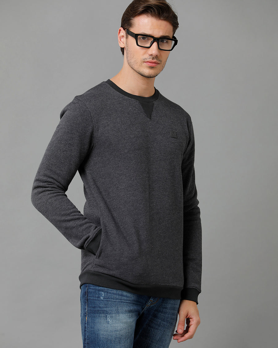 Men Solid Regular Fit Casual Sweatshirt