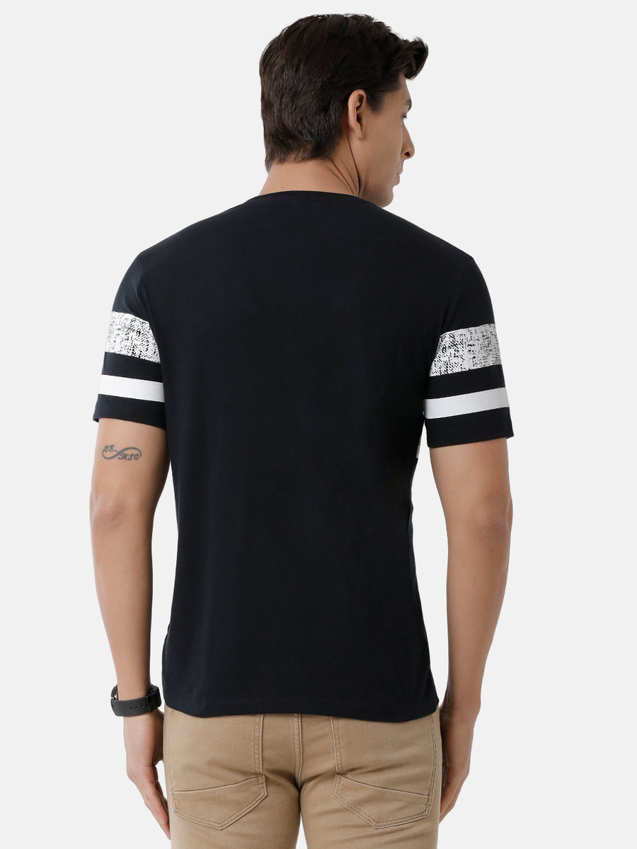 Men Striped Regular Fit Casual T-Shirt