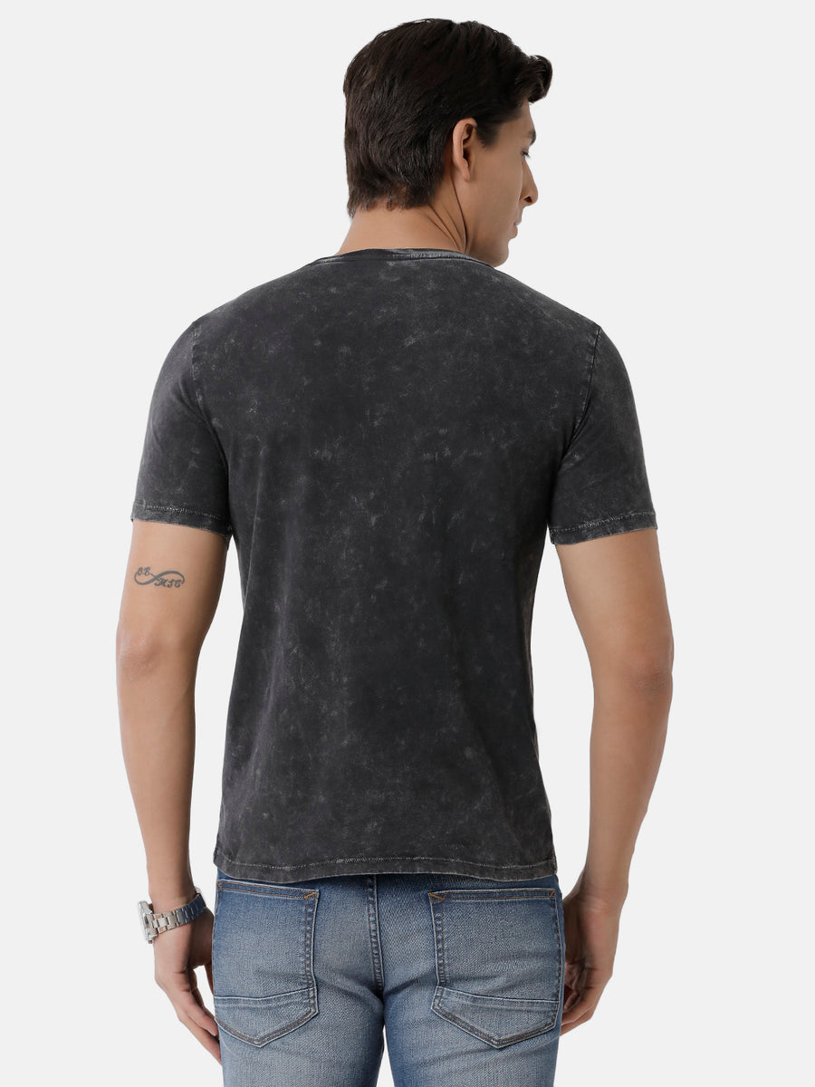 Men Solid Regular Fit Casual T-Shirt
