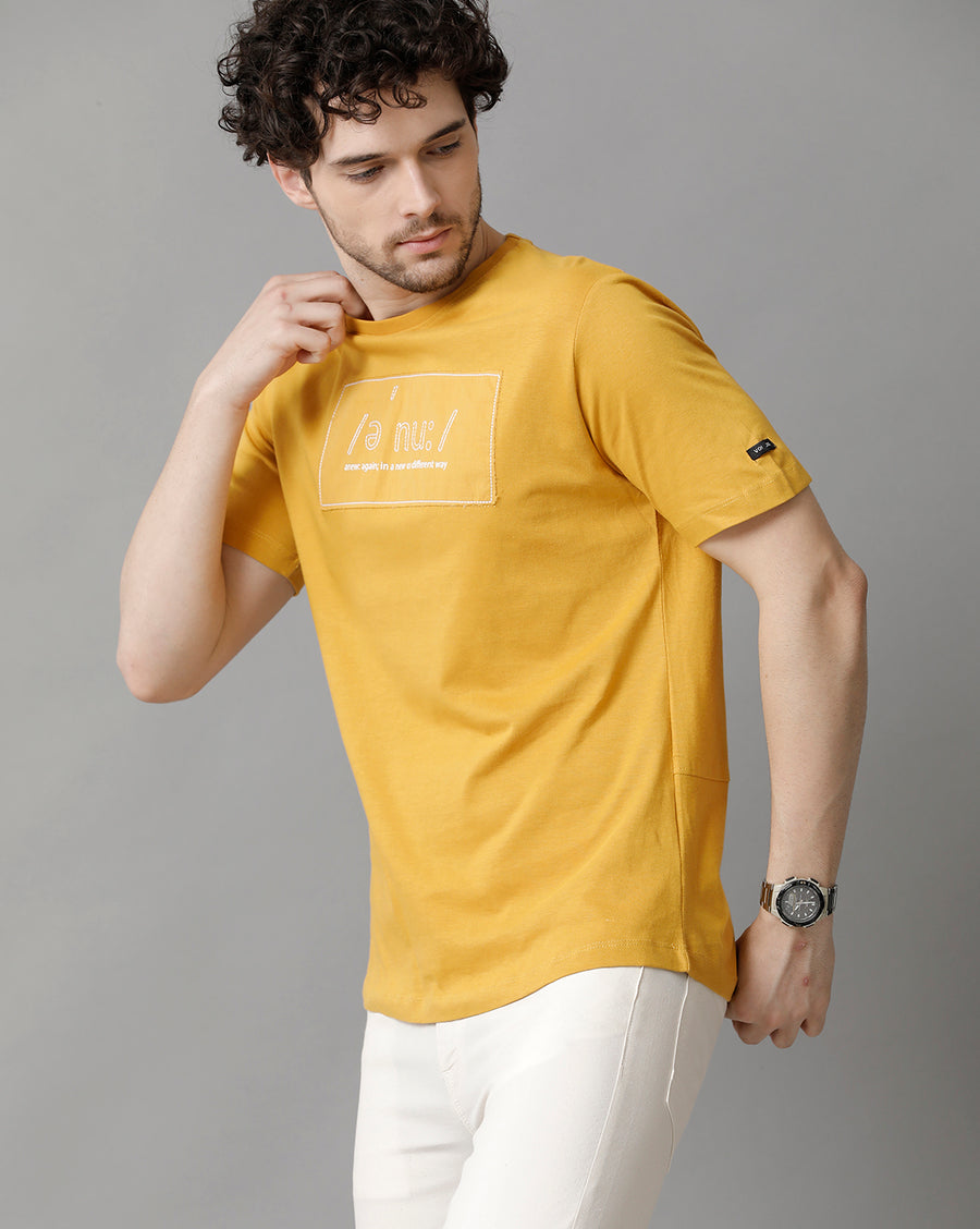 Men Solid Regular Fit Casual T-Shirt