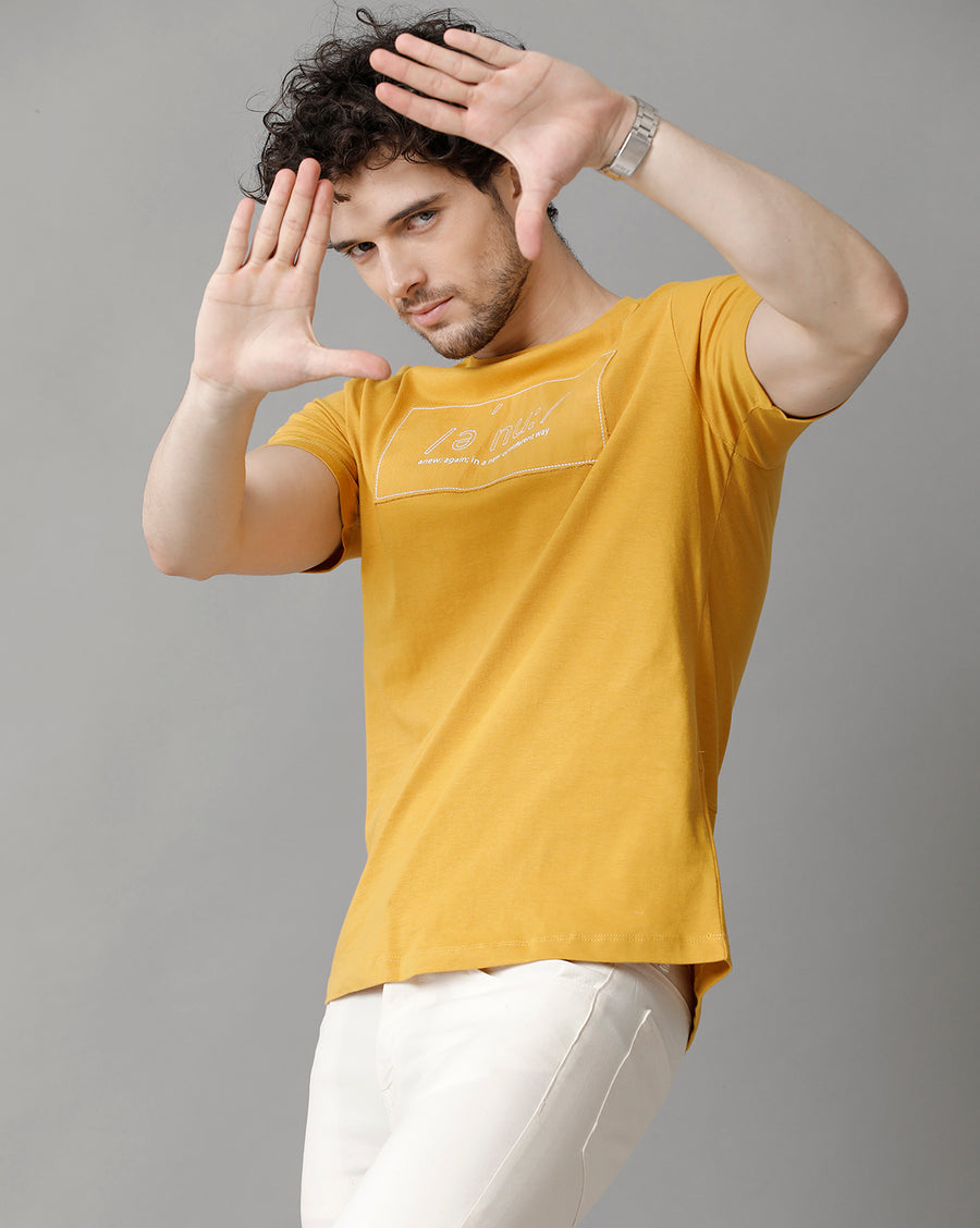 Men Solid Regular Fit Casual T-Shirt